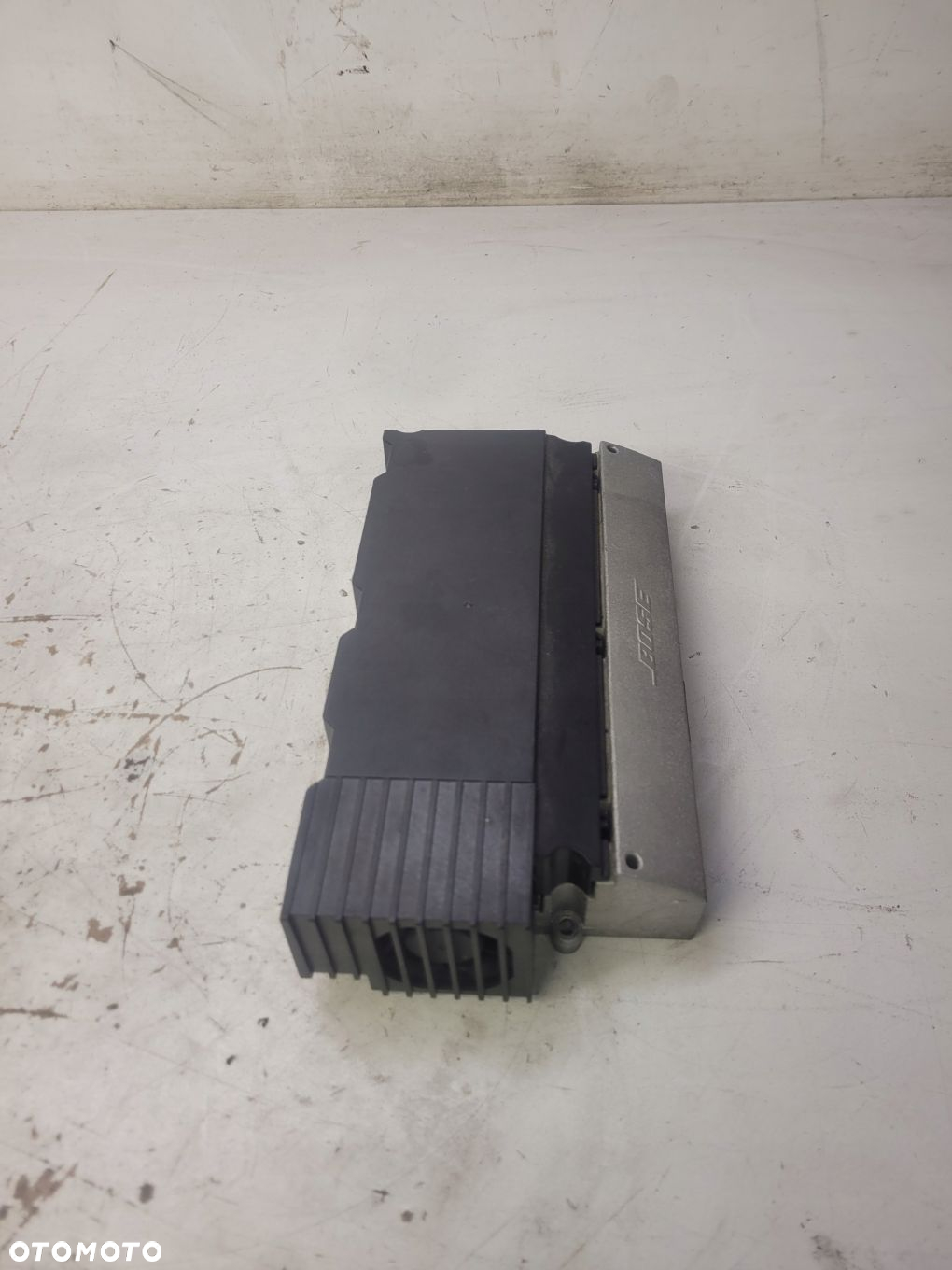 WZMACNIACZ BOSE AUDI A6 C6 4F0035223D SPRAWNY ! - 2
