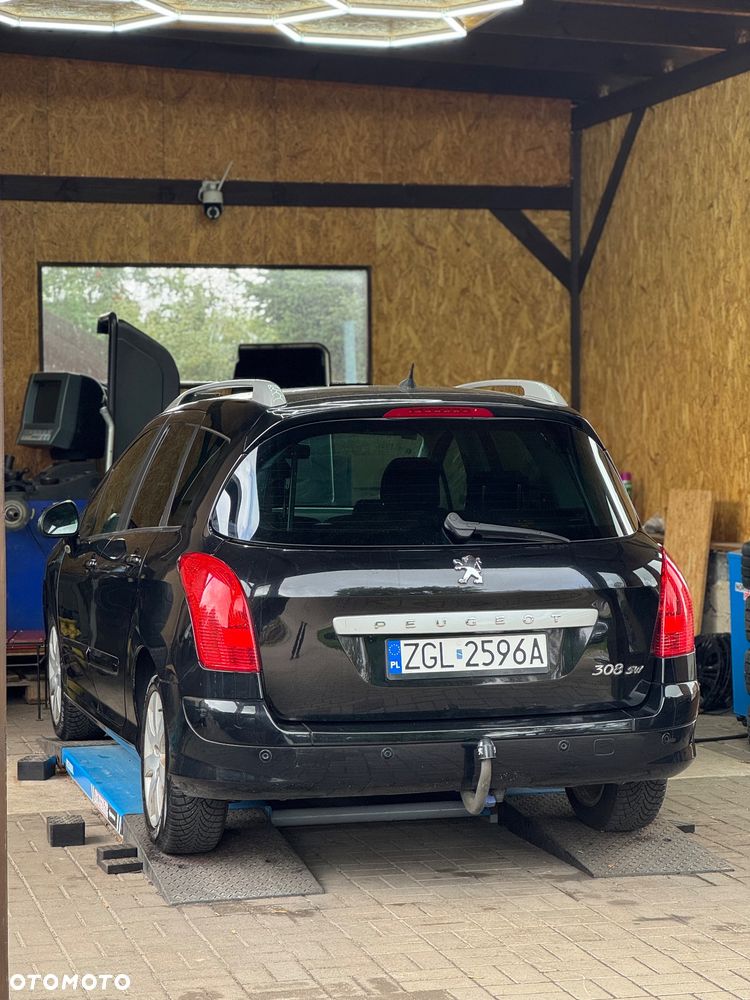 Peugeot 308 1.6 Premium - 6