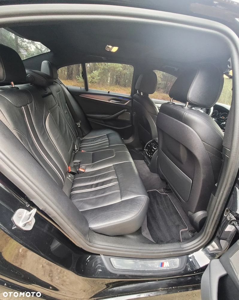 BMW Seria 5 530i M Sport Edition - 9