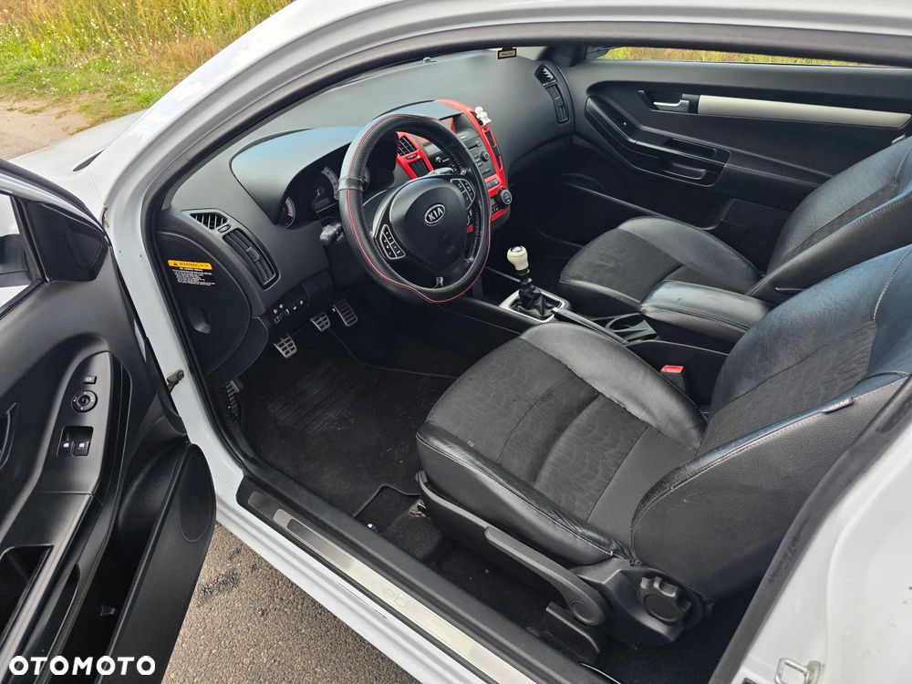 Kia ProCeed 2.0 CRDi EX - 13