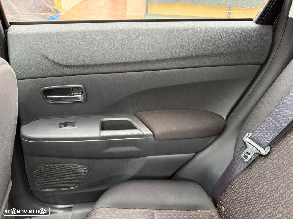 Mitsubishi ASX 1.6 MIVEC Intense Connect Edition - 13