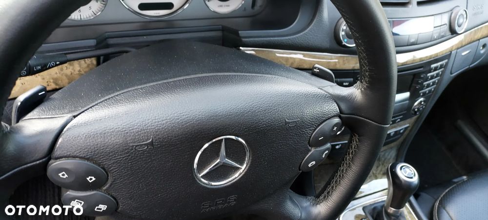 Mercedes-Benz Klasa E - 33