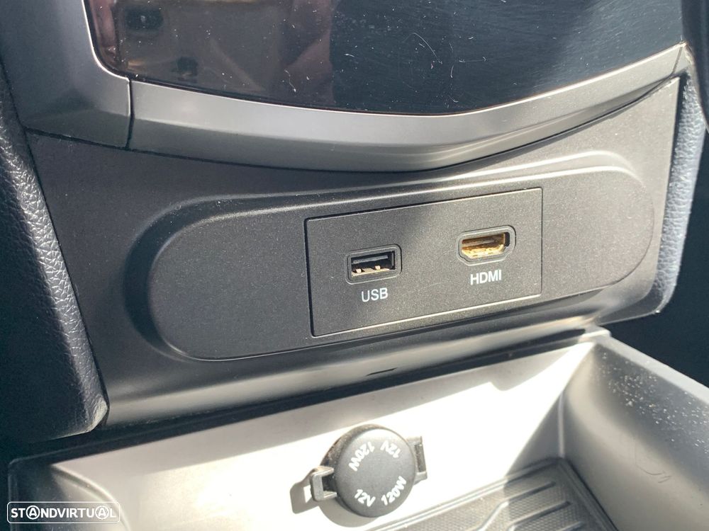 SsangYong Tivoli - 36