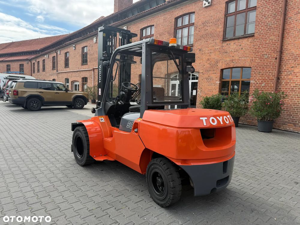 Toyota 42-7FD45 - 3