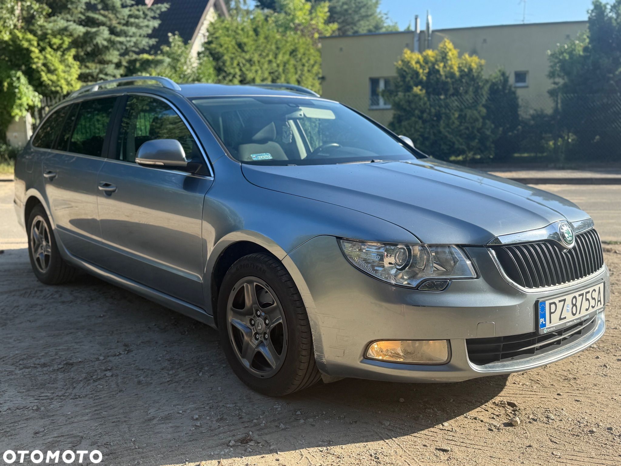 Skoda Superb 2.0 TDI Family DSG - 1