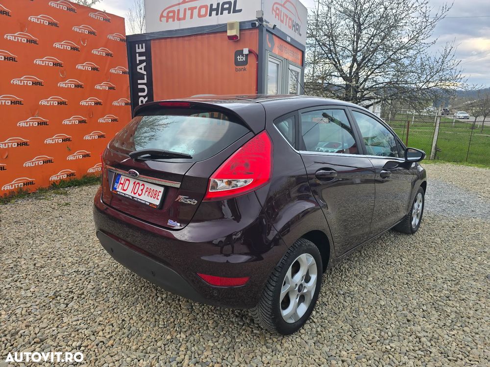 Ford Fiesta 1.4 Autom. Titanium - 3