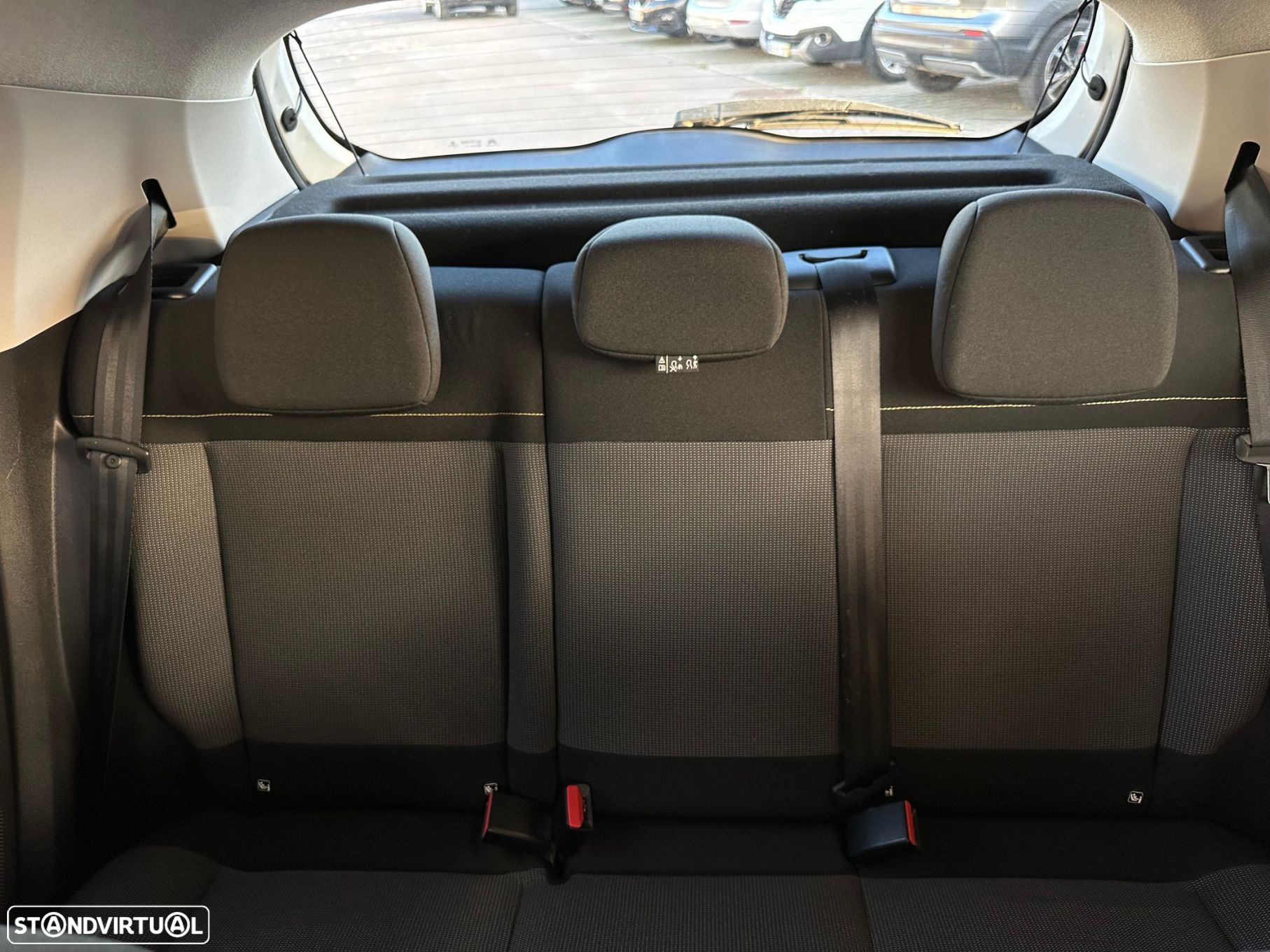 Citroën C3 1.6 BlueHDi Feel - 11