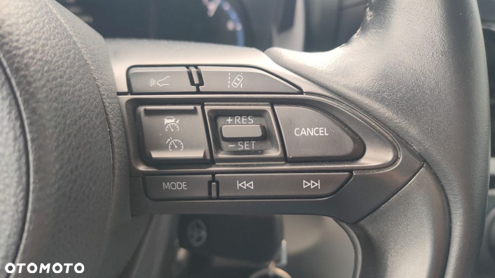 Toyota Yaris 1.5 Comfort - 10