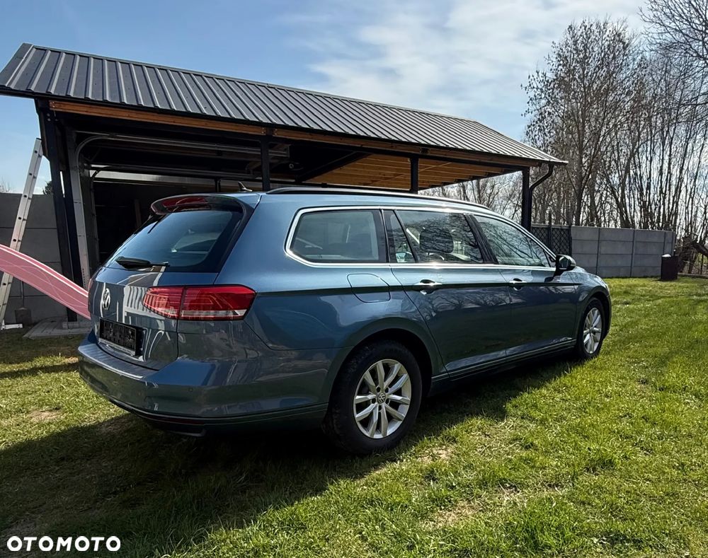 Volkswagen Passat Variant 2.0 TDI (BlueMotion Technology) Comfortline - 11