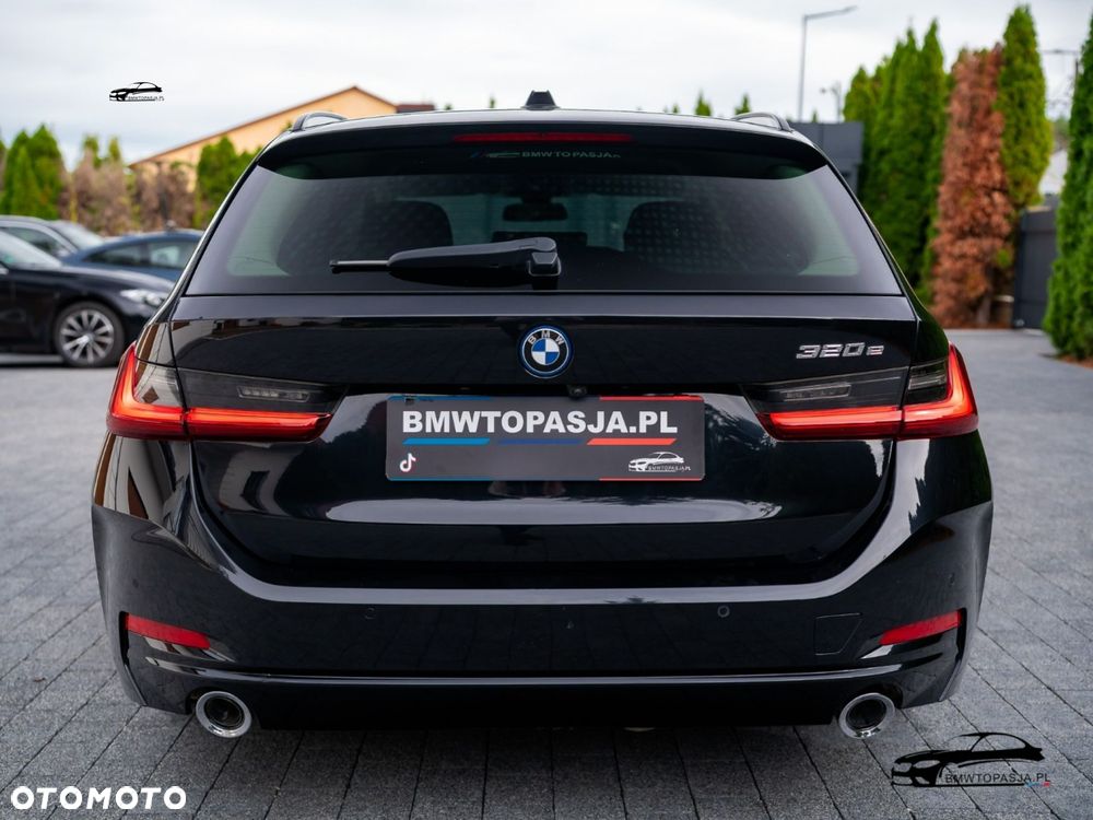BMW Seria 3 - 32