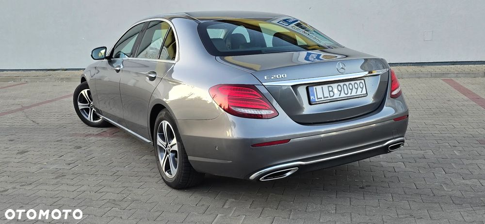Mercedes-Benz Klasa E 200 9G-TRONIC Avantgarde - 17