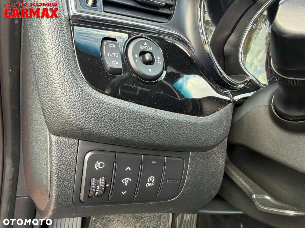 Kia Ceed - 21