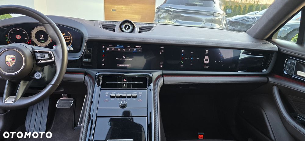 Porsche Panamera 4 E-Hybrid - 16