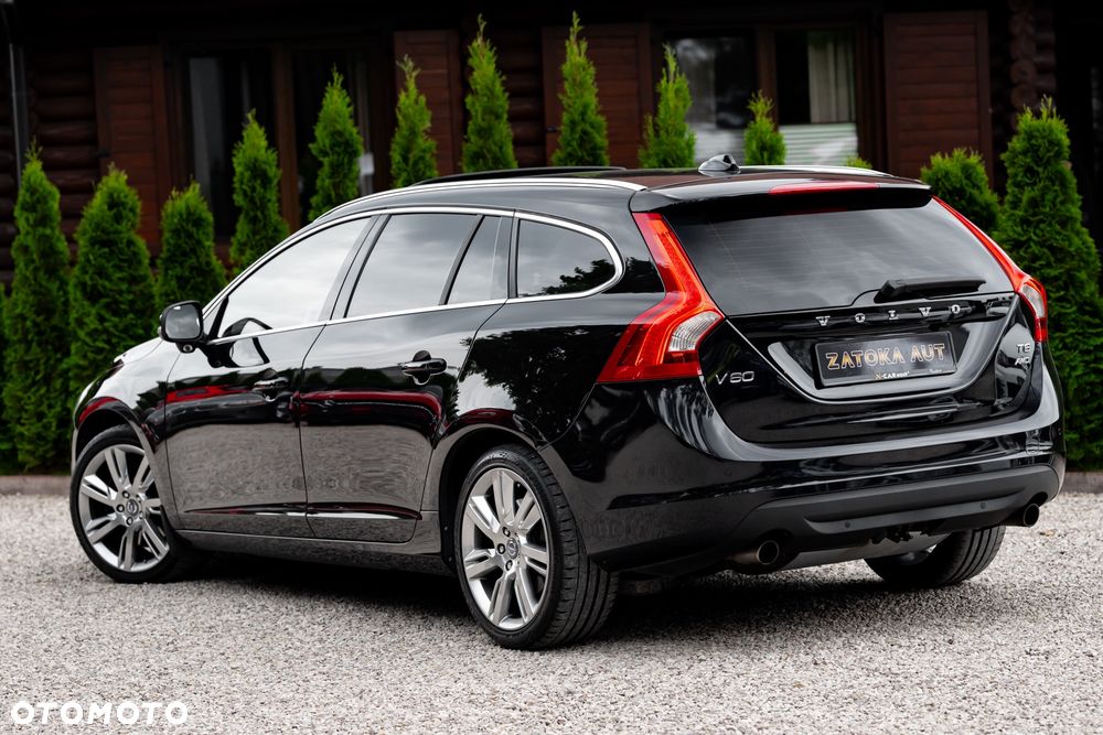 Volvo V60 T6 AWD Geartronic Summum - 10