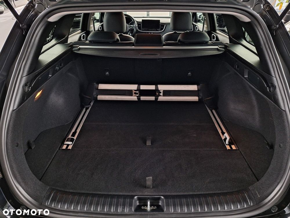 Kia Ceed 1.4 T-GDI L Business Line Plus DCT - 14