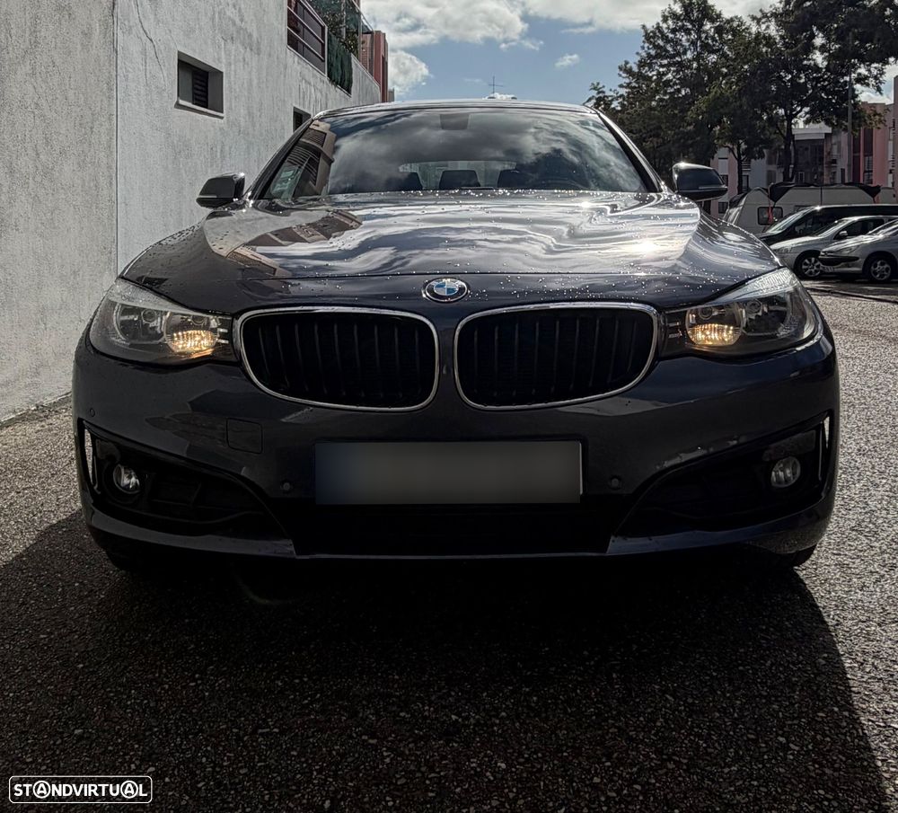 BMW 318 Gran Turismo d Sport Line - 2