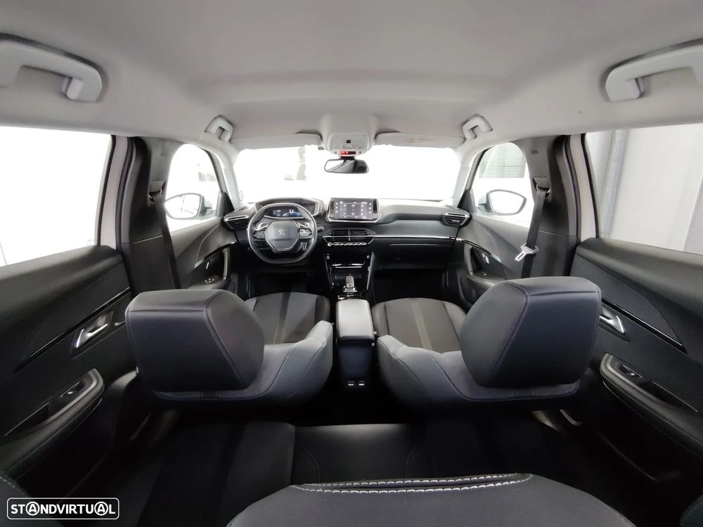 Peugeot 2008 PureTech 130 EAT8 Allure - 12