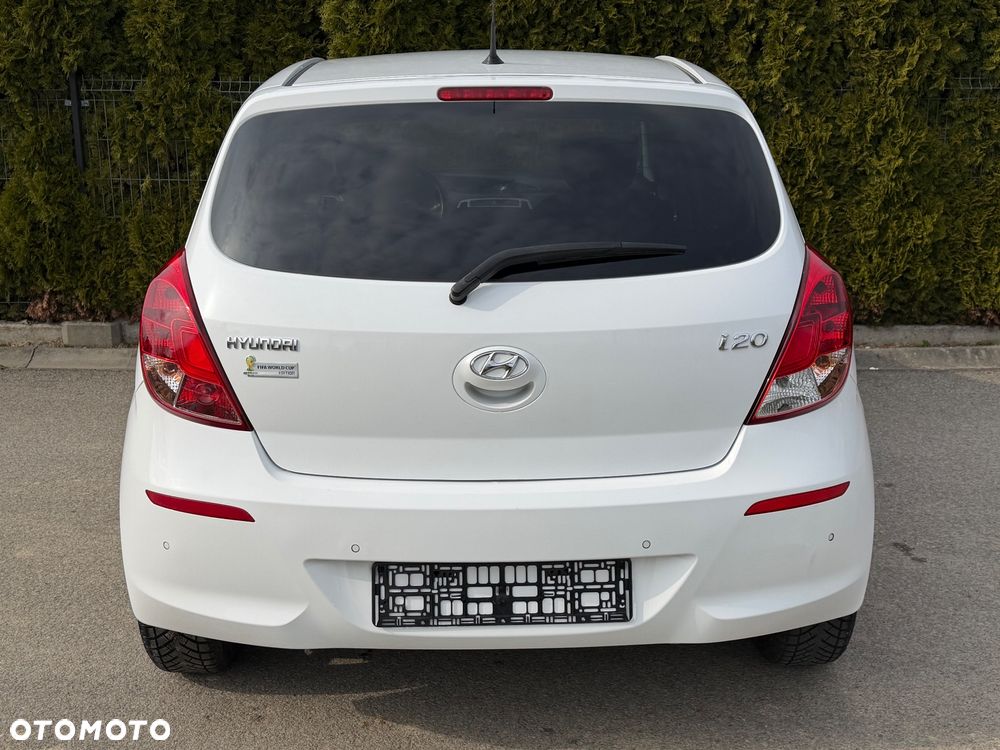 Hyundai i20 1.2 Fifa World Cup Edition - 22