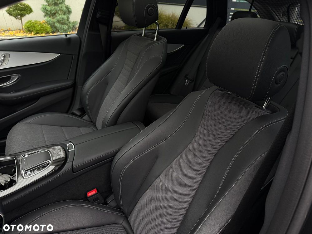 Mercedes-Benz Klasa E 200 4Matic 9G-TRONIC AMG Line - 30