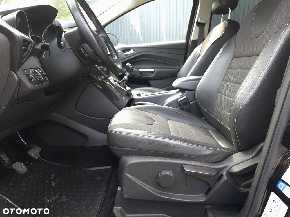 Ford Kuga 2.0 TDCi 4WD Titanium - 17
