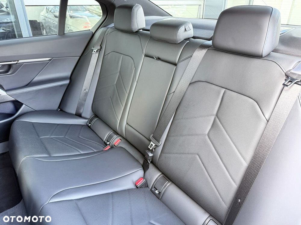 BMW Seria 5 - 33