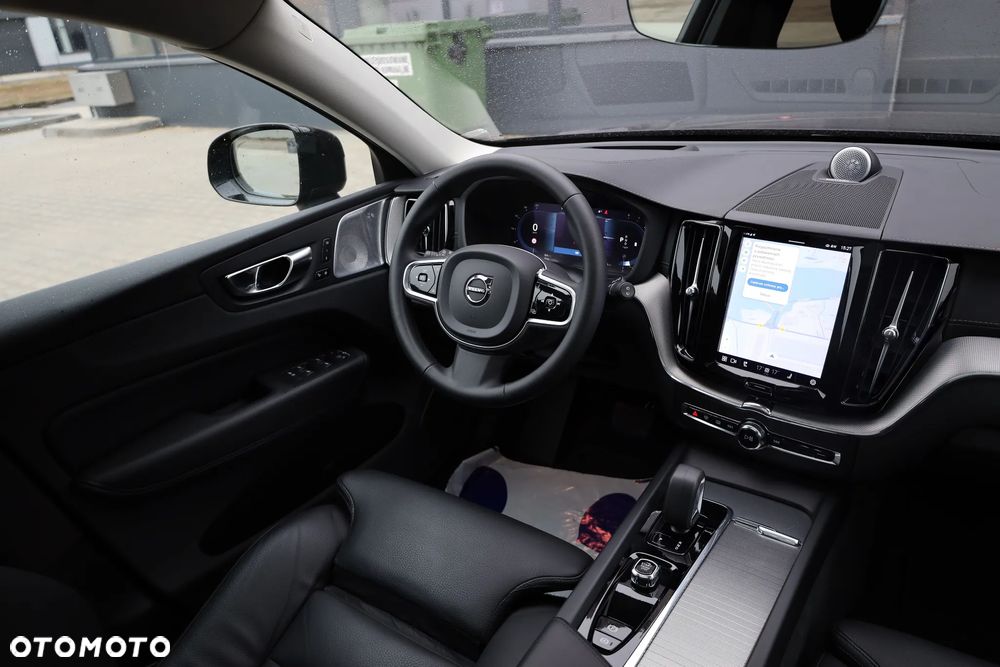 Volvo XC 60 B5 B AWD Ultimate Dark - 29