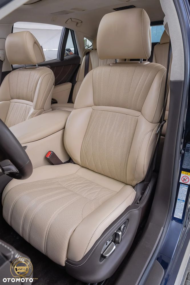 Lexus LS 500h Prestige AWD - 24