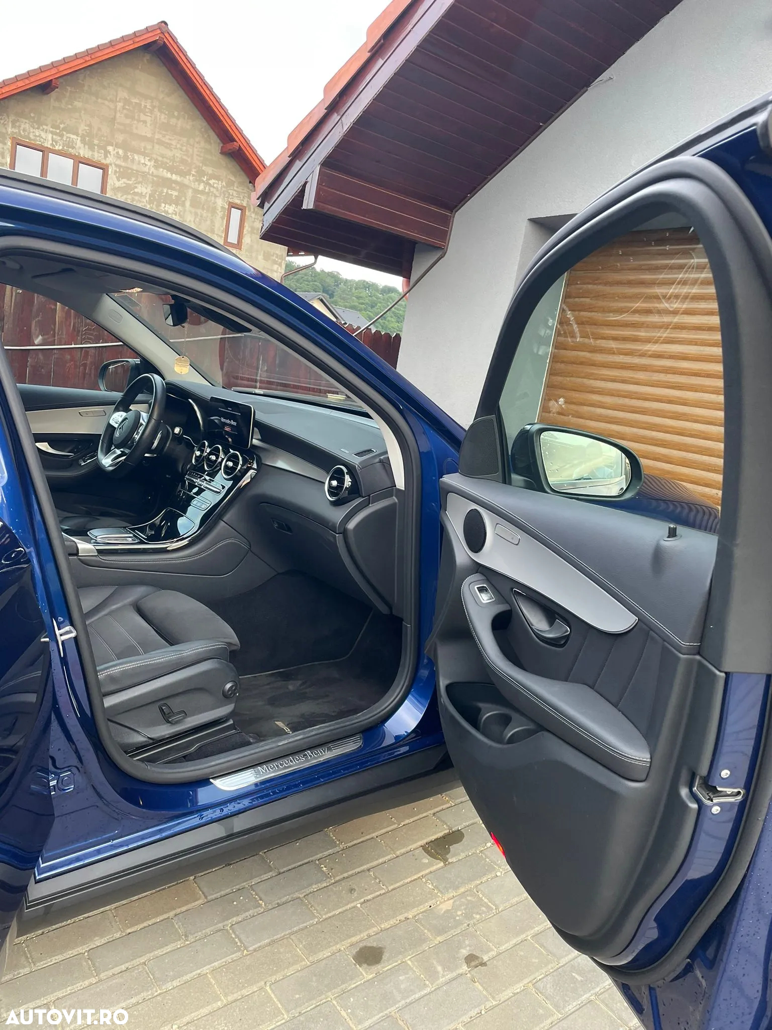 Mercedes-Benz GLC 200 4Matic 9G-TRONIC AMG Line - 8