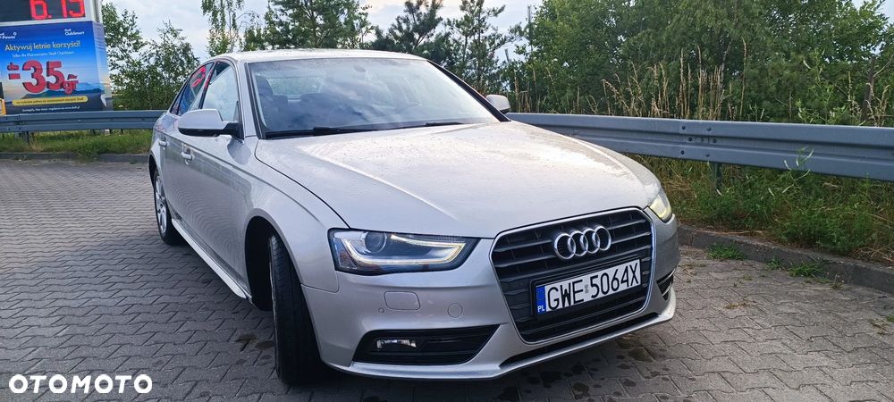 Audi A4 Limousine 2.0 TDI Limited Edition Multitr - 4