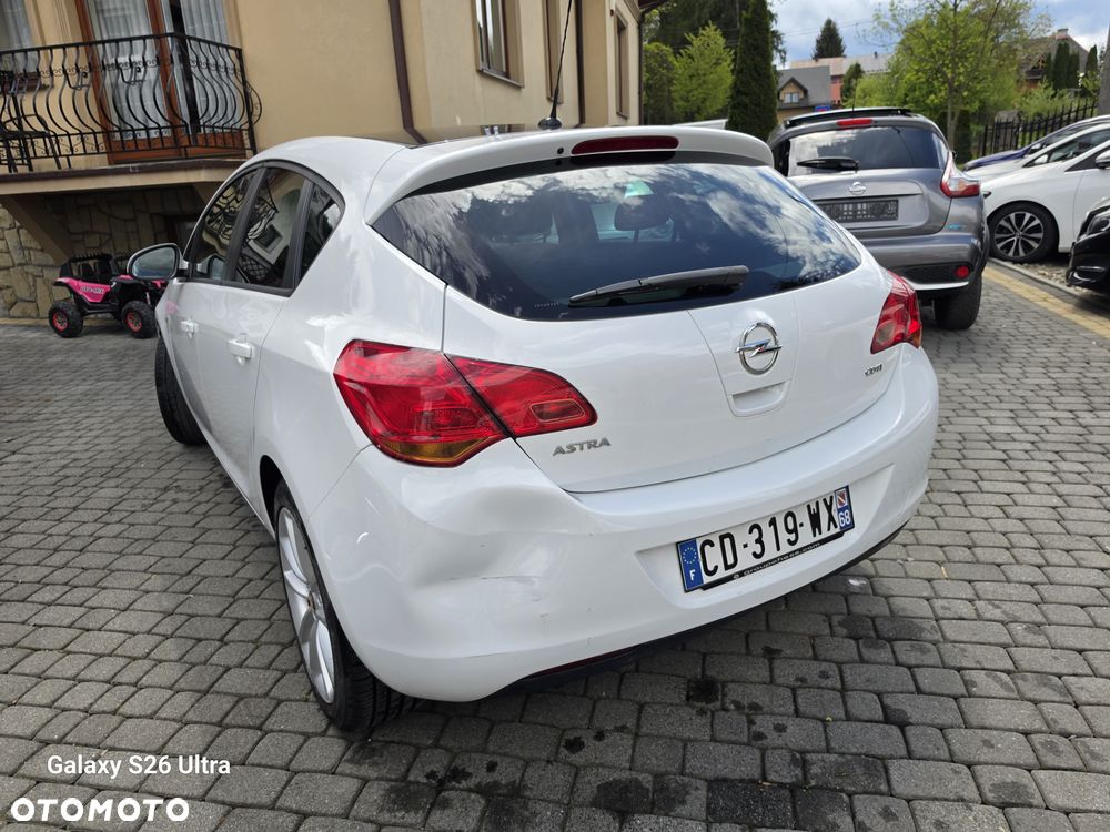 Opel Astra 1.7 CDTI Enjoy - 8