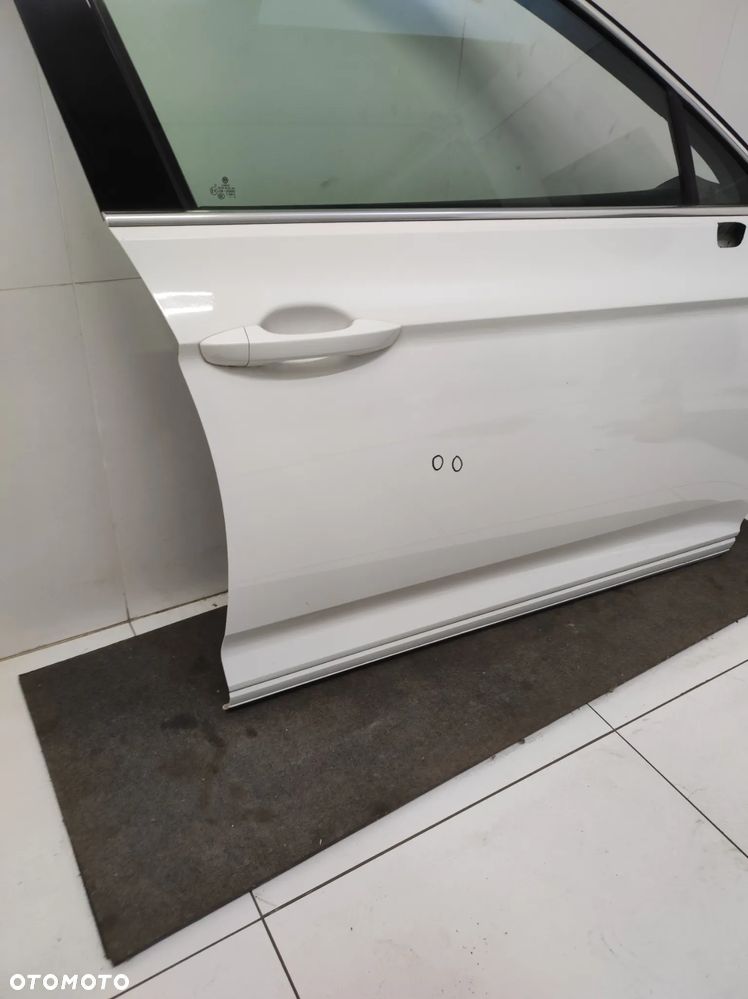 Drzwi prawe przód Volkswagen PASSAT B8 - 6