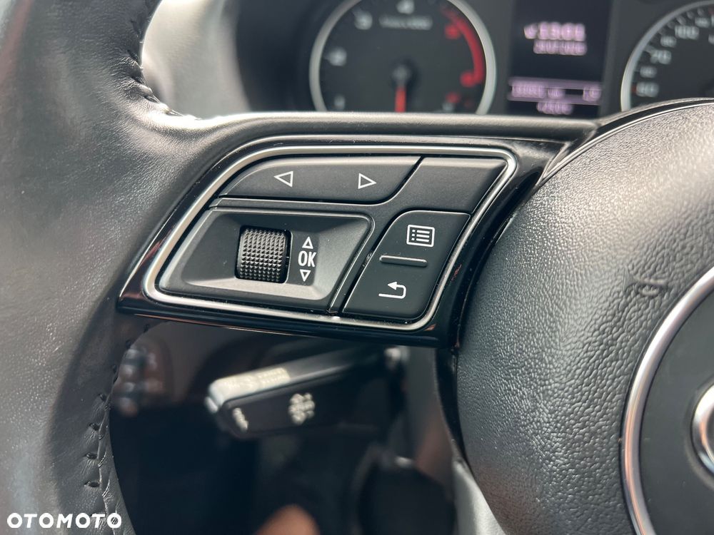 Audi Q2 30 TDI - 29