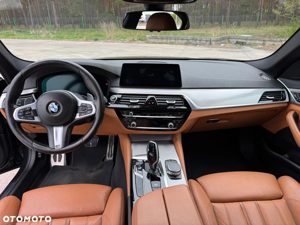 BMW Seria 5 530d xDrive M Sport sport - 18