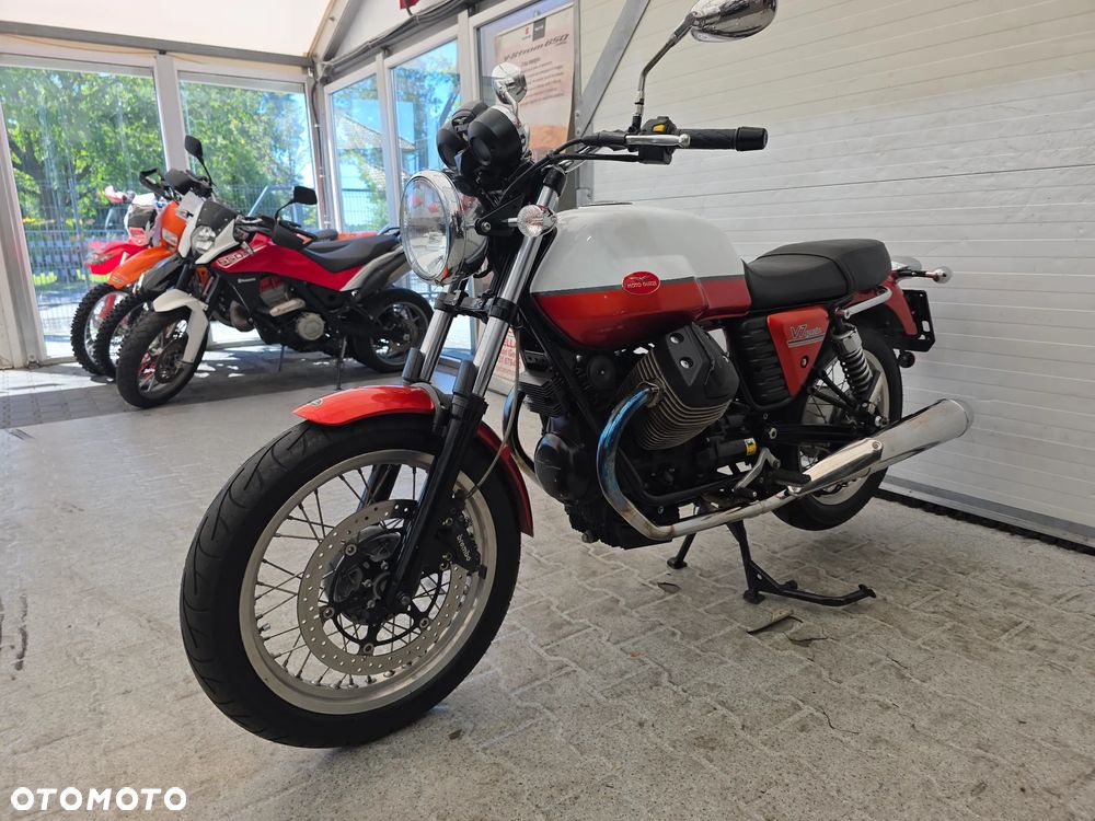 Moto Guzzi V7 - 15