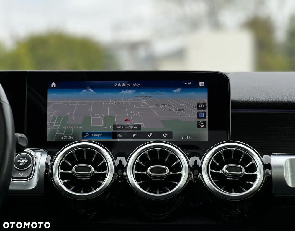 Mercedes-Benz GLB - 24