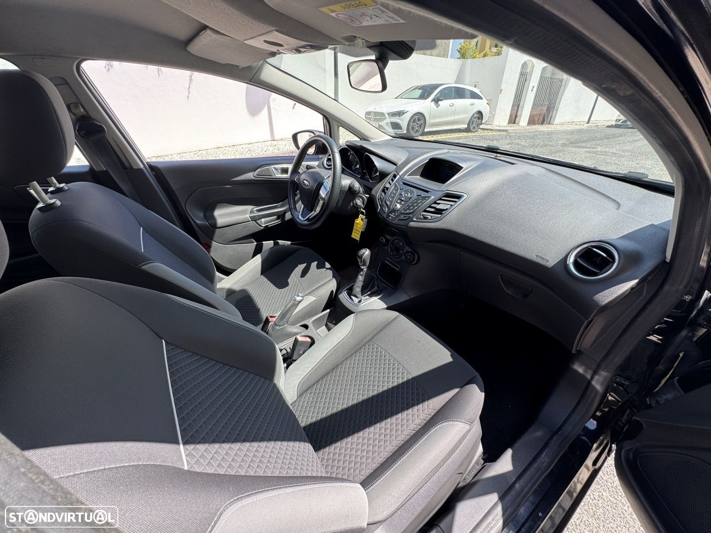 Ford Fiesta 1.0 T EcoBoost Titanium - 9