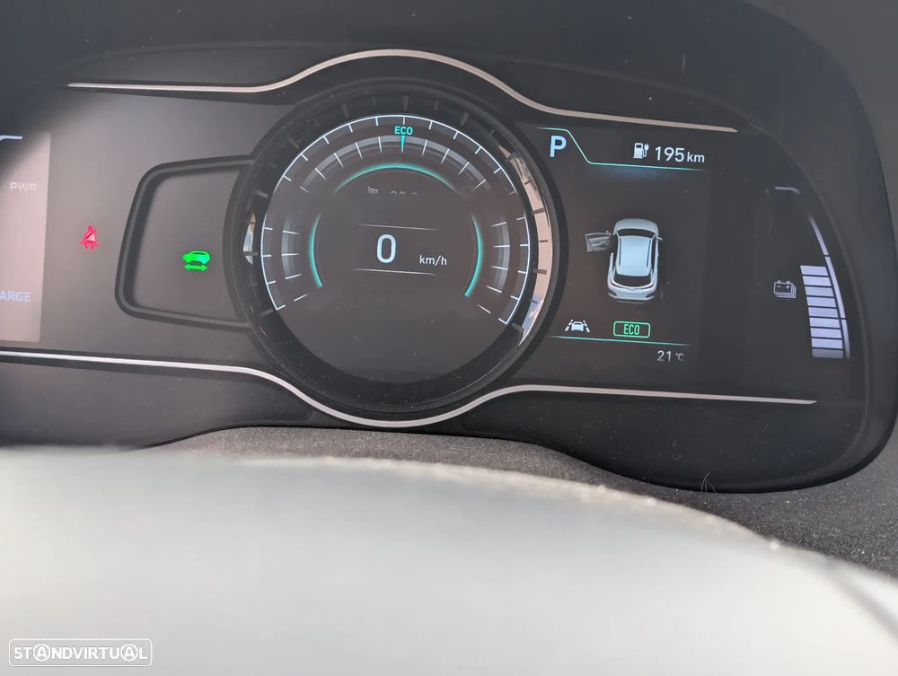 Hyundai Kauai - 8