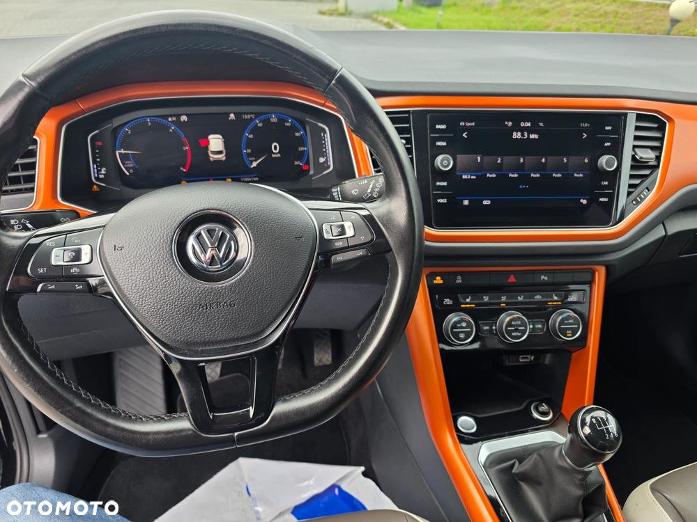 Volkswagen T-Roc - 30