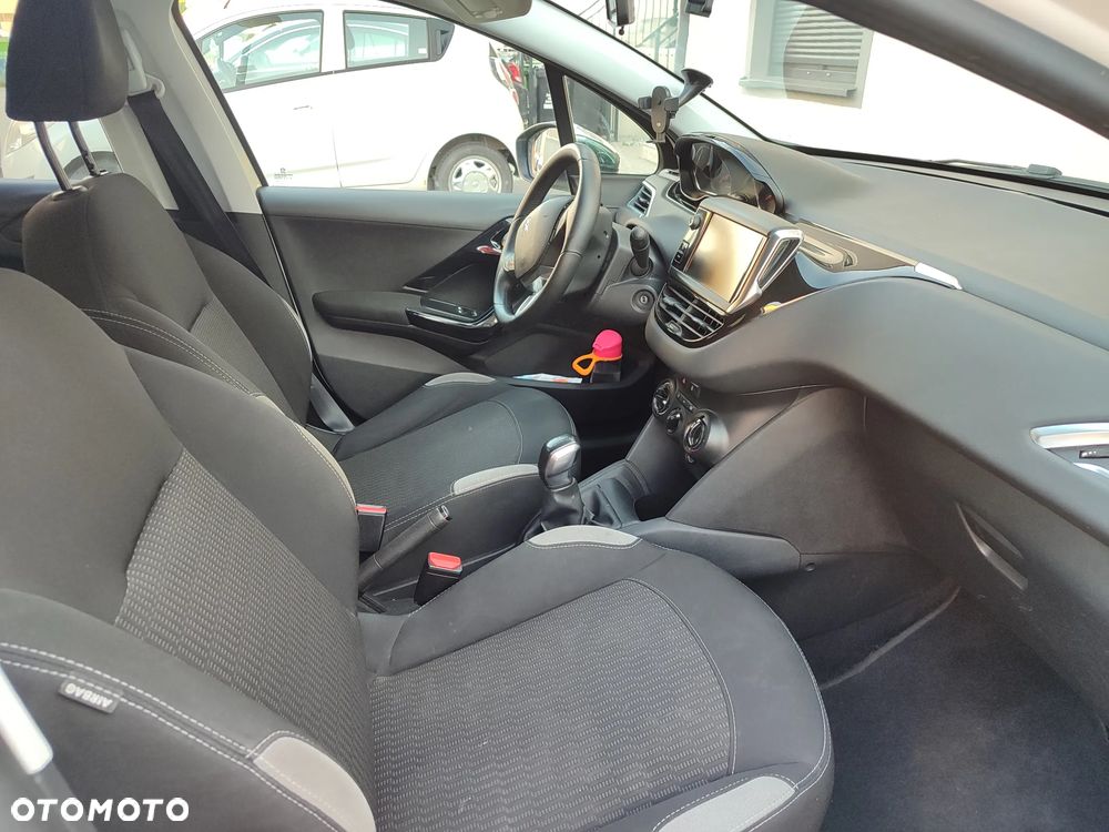 Peugeot 208 1.2 PureTech Active - 14