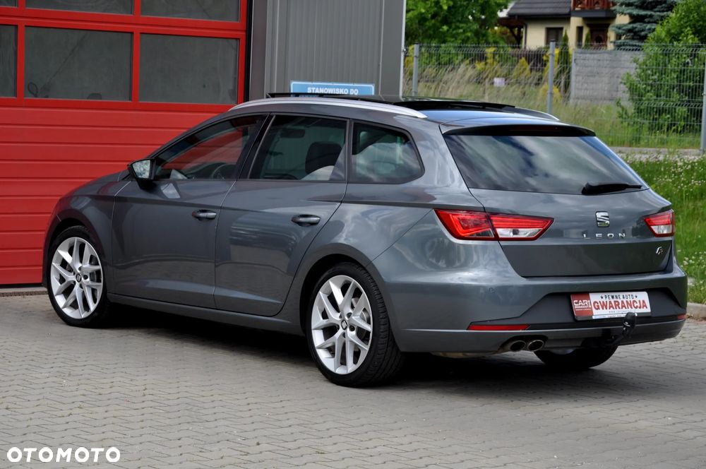 Seat Leon Sportstourer 2.0 TDI DPF DSG FR - 10