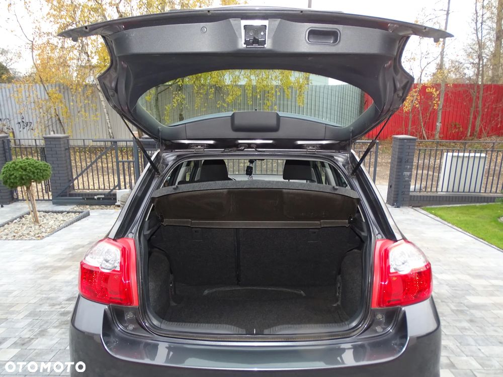Toyota Auris - 7