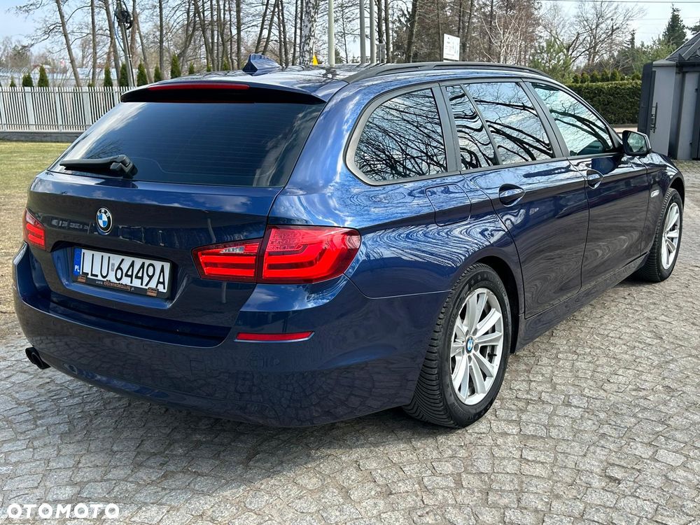 BMW Seria 5 528i xDrive - 8