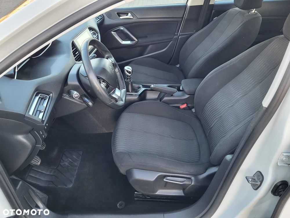 Peugeot 308 e-HDi 115 Stop & Start Active - 14