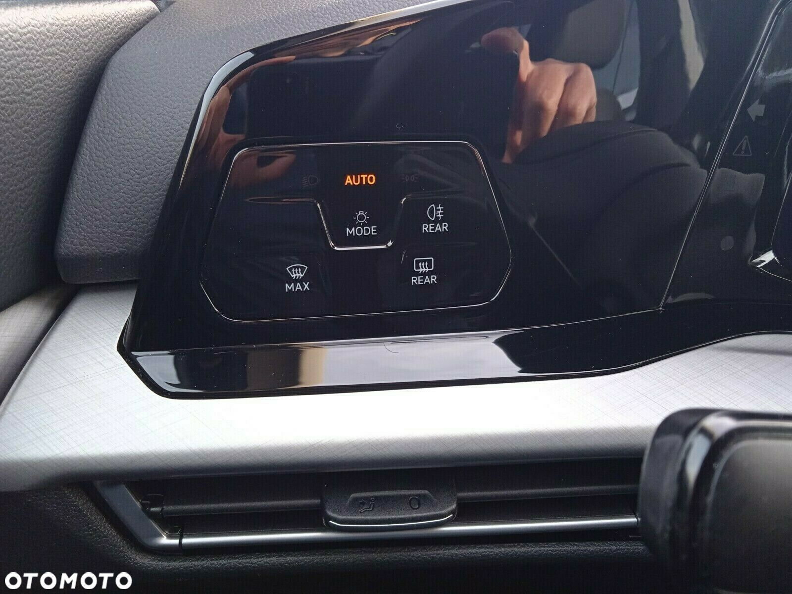 Volkswagen Golf - 9