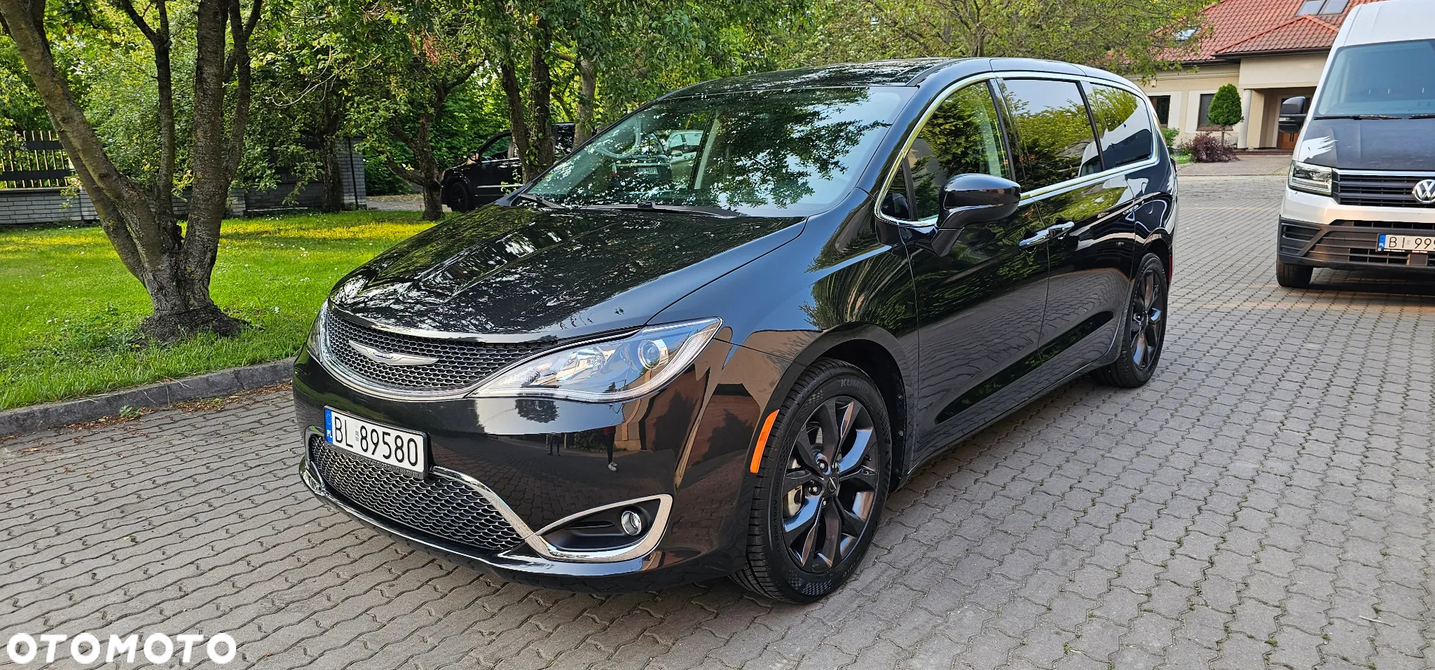 Chrysler Pacifica - 24
