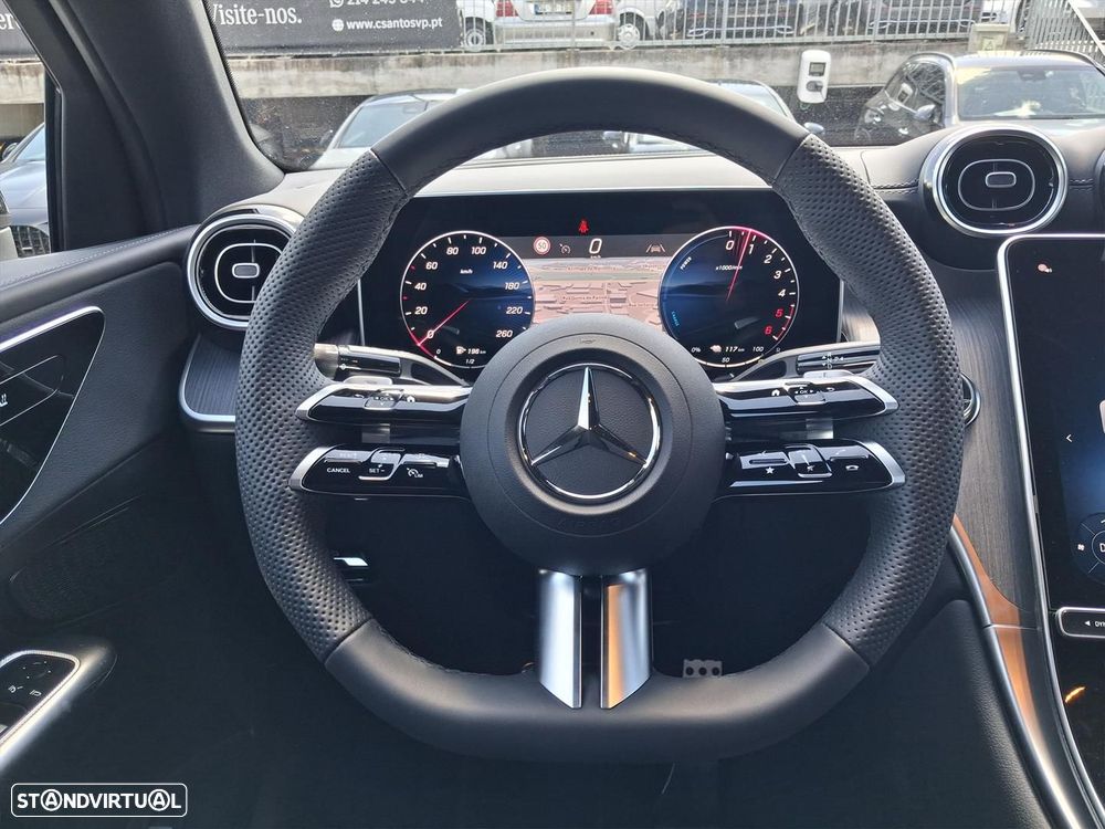 Mercedes-Benz GLC 300 e Coupe 4Matic - 22