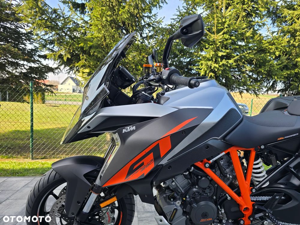 KTM Super Duke - 24