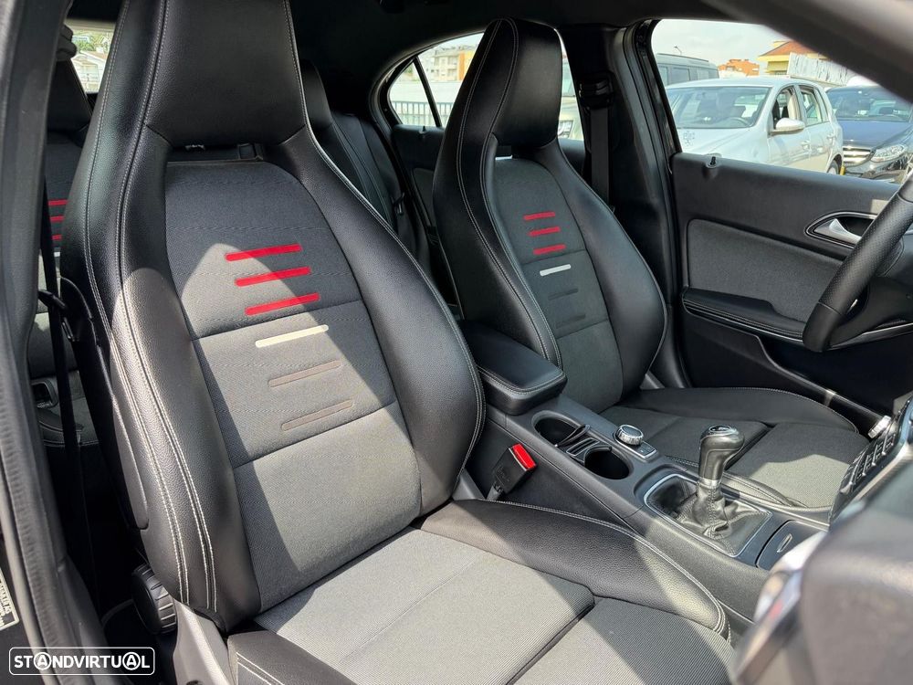 Mercedes-Benz A 180 d AMG Line - 17