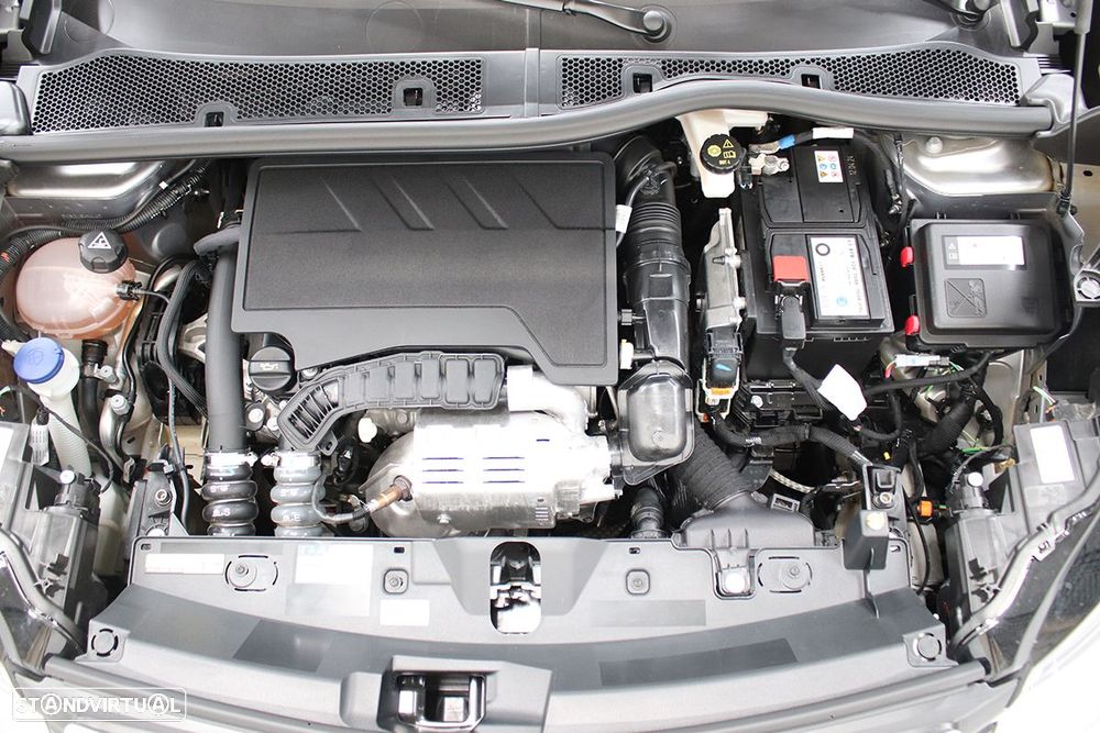 Peugeot 2008 1.2 PureTech Allure - 24