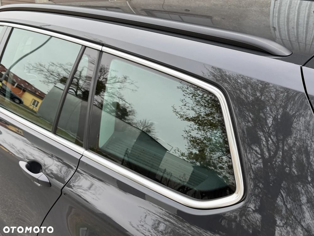 Volkswagen Passat 2.0 TDI BMT Comfortline - 25